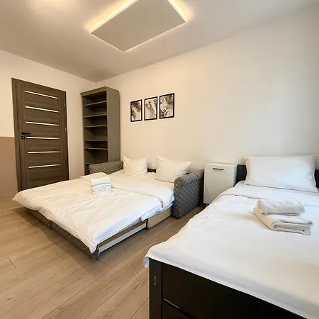 Park Lesnicki Homely By Bookinghost Apartman