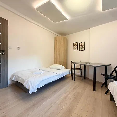 Apartman Park Lesnicki Homely By Bookinghost Wrocław